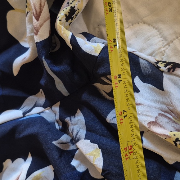 Baltic Born Short Sleeve Verona Smocked Maxi Navy White Floral Size XL  Flowing - Picture 6 of 8